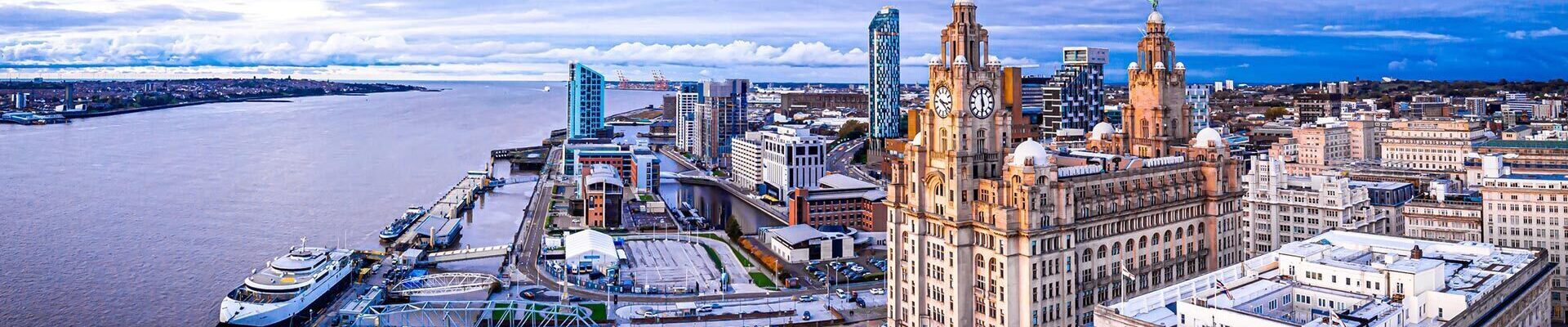 The River Mersey, Liverpool waterfront and Royal Liver Building